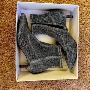 Rebecca Minkoff Sparkly Silver booties size 10